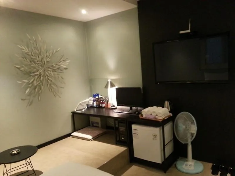 Hi Design Hotel Μπουσάν Μοτέλ
